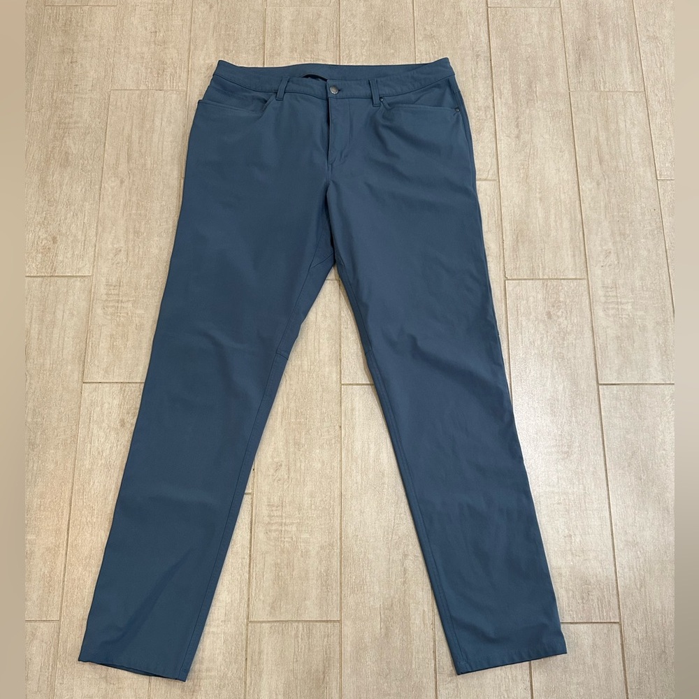 Lululemon ABC Pant (36 x 34)